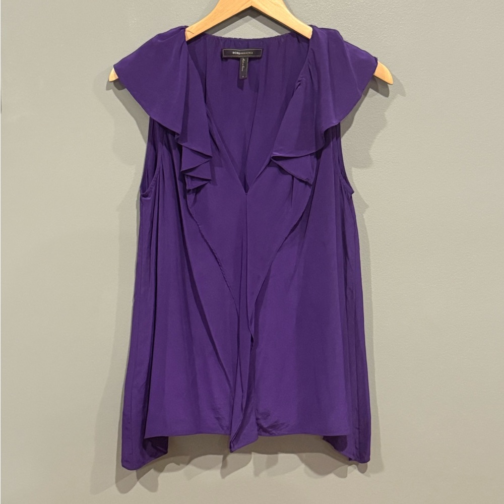 *GENTLY WORN* BCBGMaxAzria Size Small Silk Purple Ruffled Blouse
